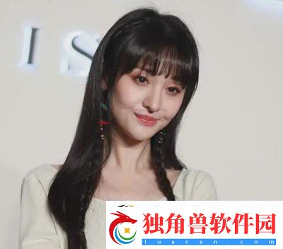 瞒着老公加班的HR中字引发友热议职场女性勇敢追求自我价值！