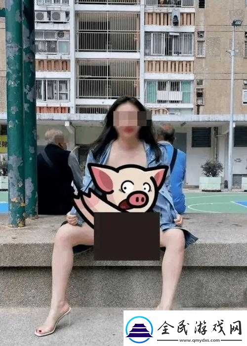 周妍希裸照：私密照片引发的争议