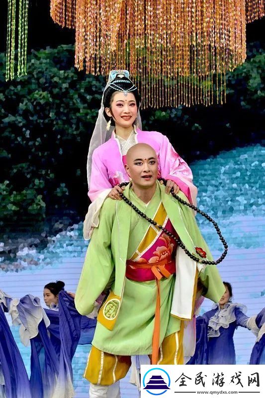 “老僧斗小尼-TXT传奇震撼互联网：一场创新的滑稽戏谑”