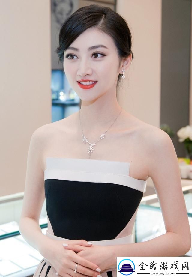 “高级感”女子：民热议背后的讽刺意味