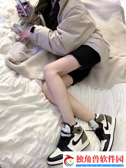 做-AJ-的姿势教程大全图软件直接封停：教你远离违规陷阱