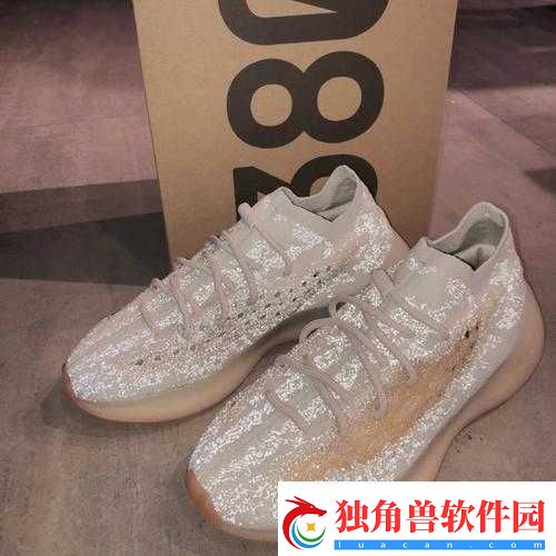 yeezy380蜜桃粉白色清新双色来袭