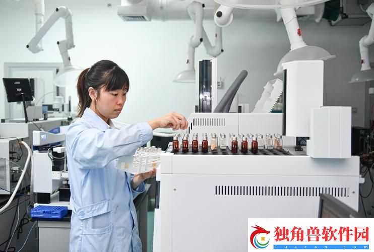 化妆品界的“黑客帝国”：揭秘科技独角兽的另类实验