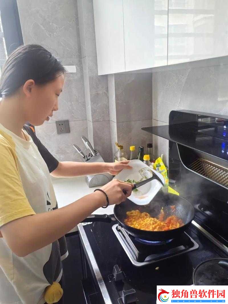 一边做饭一边狂做高效体验：尽享烹饪乐趣