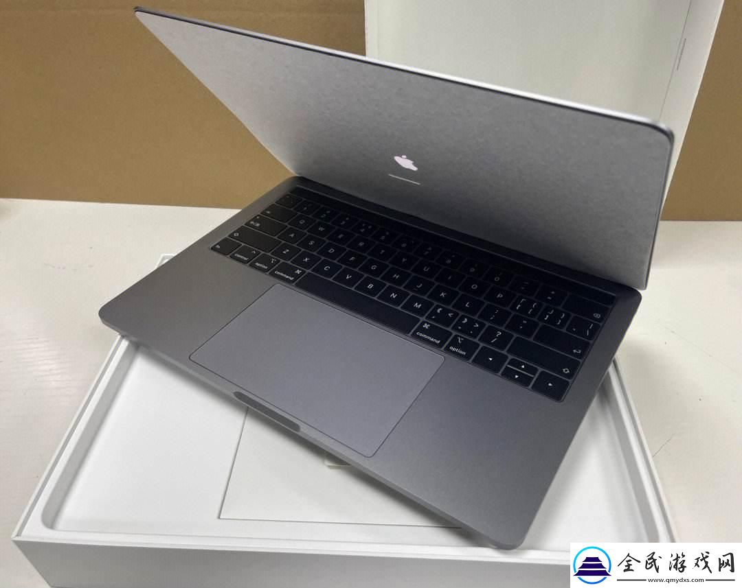 新款MacBook-Pro驾到-友：这不是创新-这是重新定义