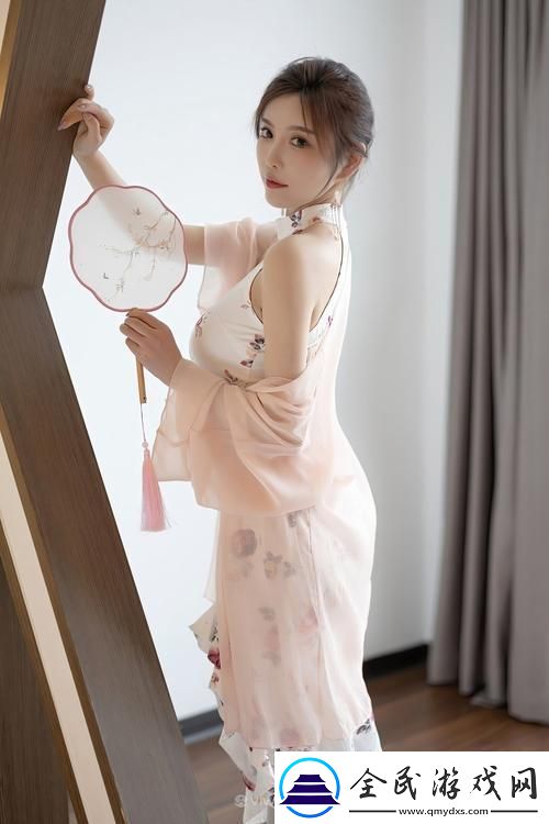 午夜美女久久久久爽久久-友：美丽与神秘相结合的夜幕魅影