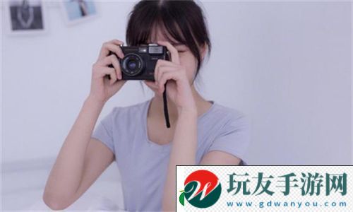 床上打扑克全程不盖被子吗：温暖与游戏的碰撞