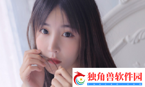 青青河边草免费高清电影：画质升级、情感不减细腻剧情让人泪目！