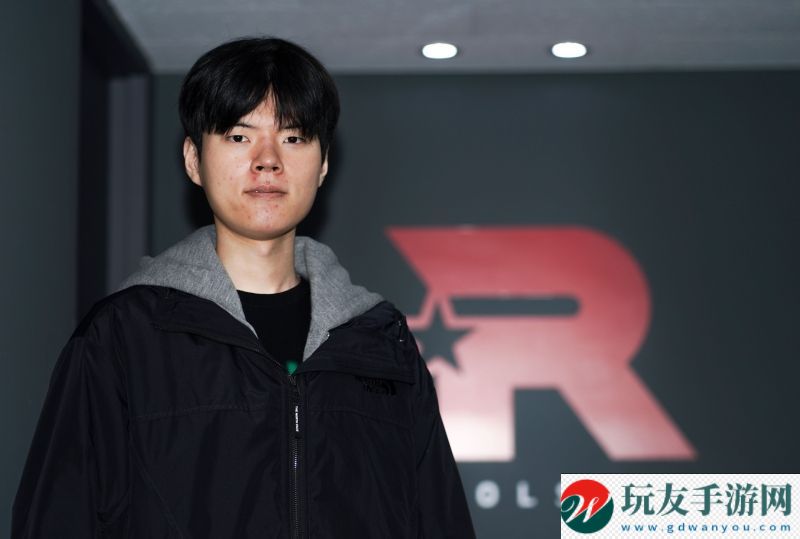 Deft：觉得自己还能做得更好，所以依然希望继续当选手