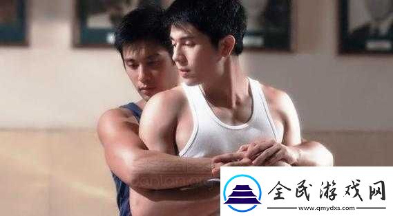男生相嗟嗟嗟免费观看：纯粹同性情谊之旅
