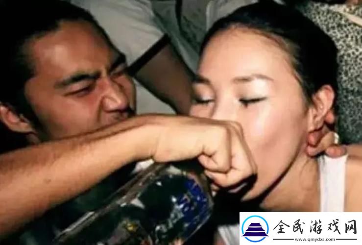 “三重门”奇幻之旅：笑谈网民新宠
