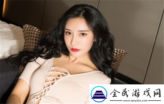 刚开始一深一浅后来又白板的情感表现：分析作品中爱情与成长的主题
