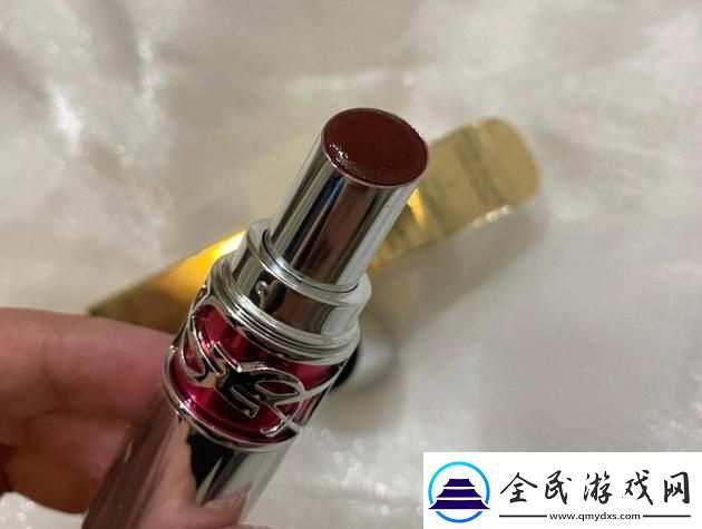 ysl口红水蜜桃色号1258：唇惑桃色的优雅之选