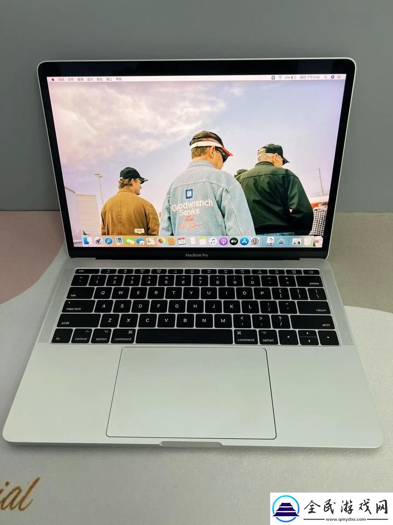 17macbookpro13炒作风潮下的科技笑话