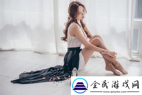 真实双人插画的视频，网友：画风细腻，情感流露满满！
