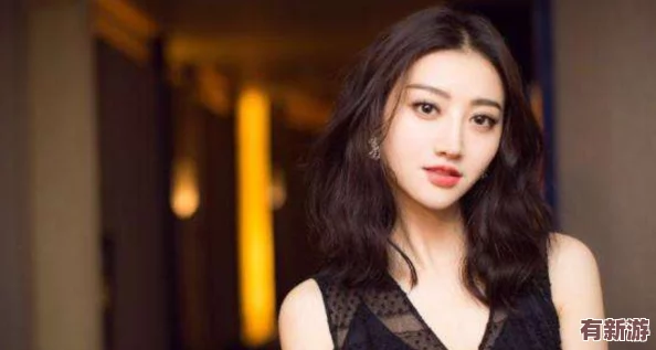 51热门今日吃瓜反差婊首页：友热议明星八卦揭示娱乐圈背后的真实故事与反转情节