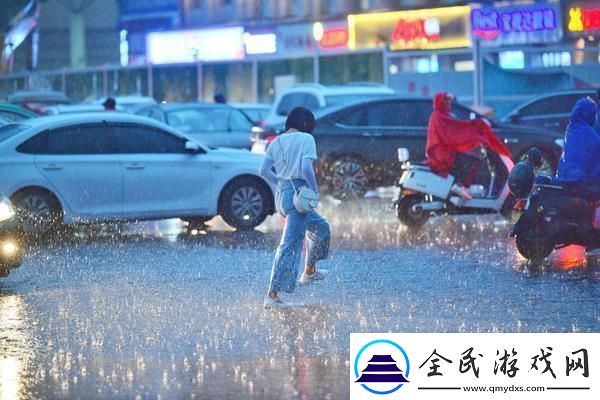 “jul163”外勤记：大雨突袭-网友狂潮中的幽默瞬间
