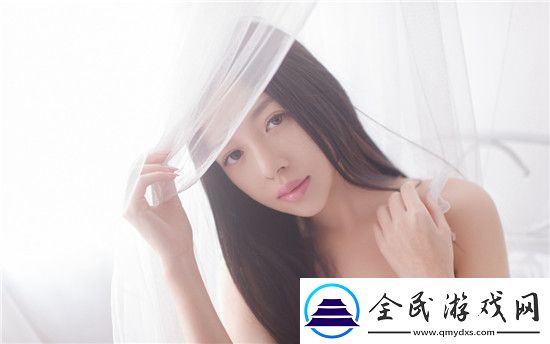 一面亲上边一面膜的免费：一面膜一面亲的趣味护肤方法