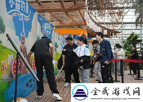 永恒之塔携手玩家登陆“上海猫岛”参与公益项目关爱社区流浪猫